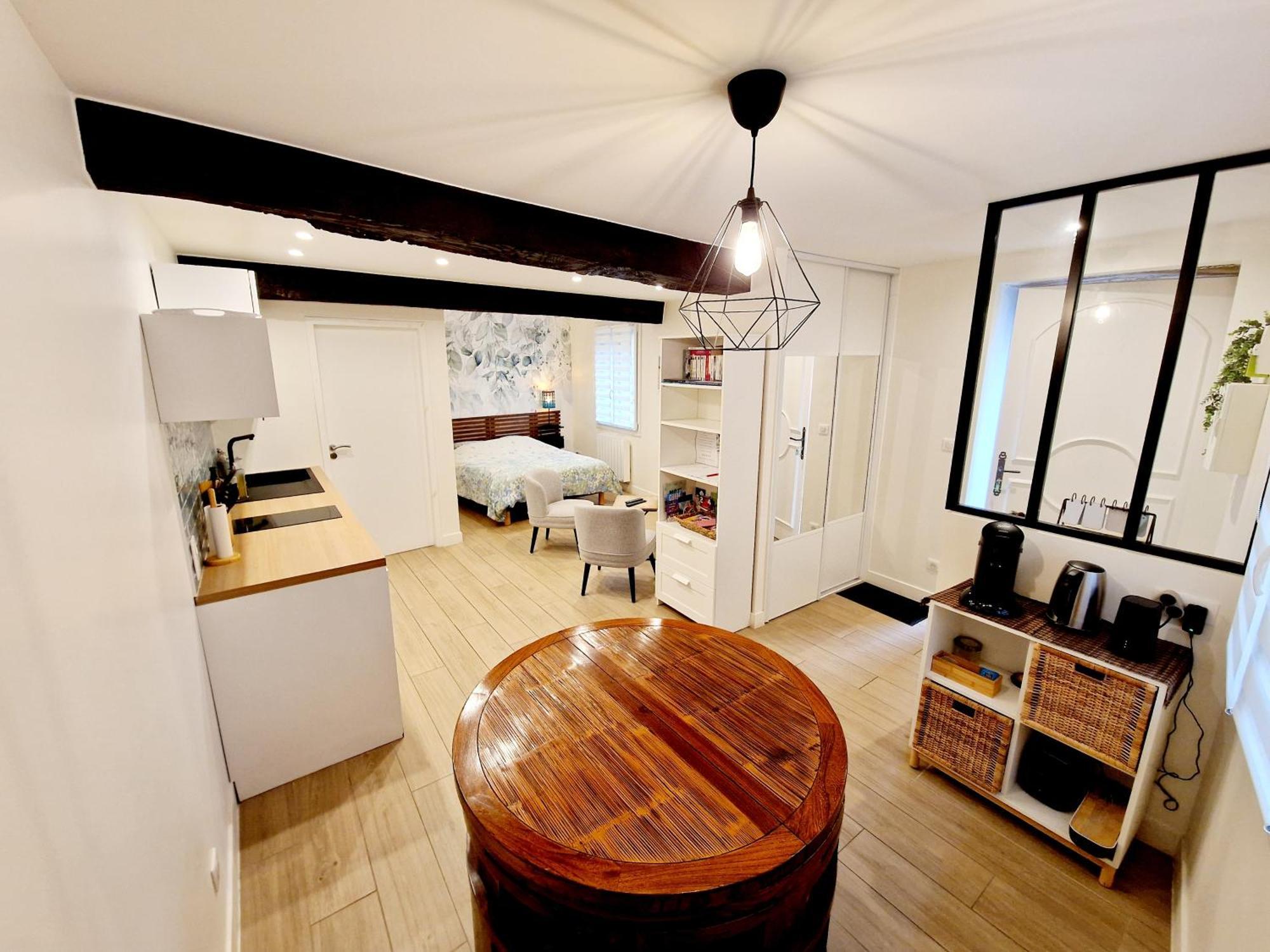 Studio Entierement Equipe Cailloux-sur-Fontaines Exteriér fotografie